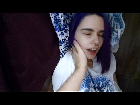 ❤️ Truvò a mo surella in l'armadiu è l'aiutò à cum ❤ Sluts à noi ❤